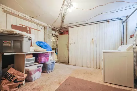 352 Barnes St, Fall River, MA 02723 photo 24