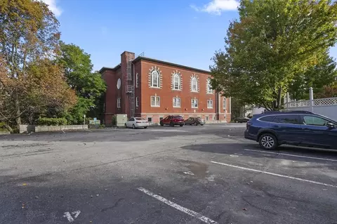 Exterior - 32 Providence St #9, Worcester, MA 01604 photo 4 of 4