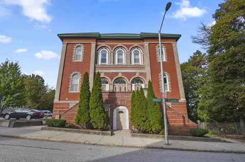 32 Providence St #9, Worcester, MA 01604