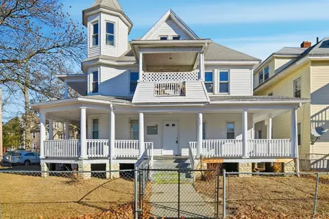Exterior - 127 Dickinson St, Springfield, MA 01108 photo 2 of 3