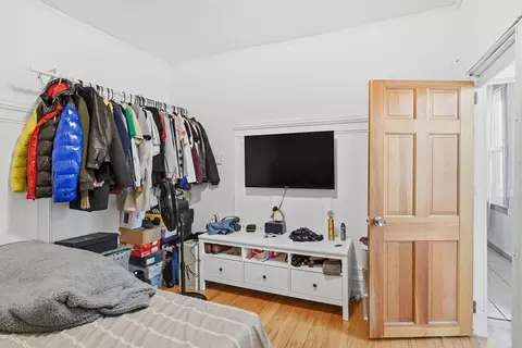 Bedroom - 127 Dickinson St, Springfield, MA 01108 photo 2 of 4
