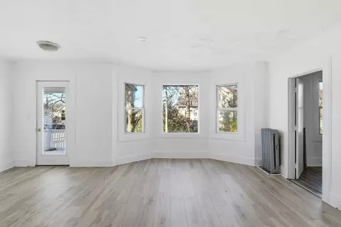 Living - 127 Dickinson St, Springfield, MA 01108 photo 3 of 5