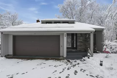 6 Cross, Seekonk, MA 02769