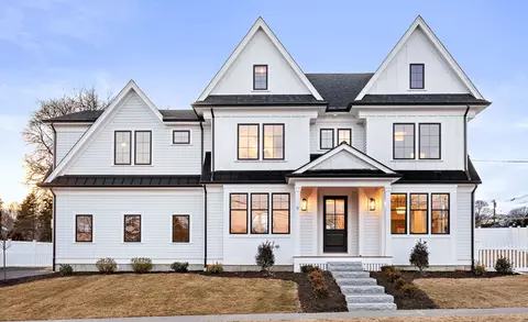 5 Hazel Ln, Needham, MA 02494