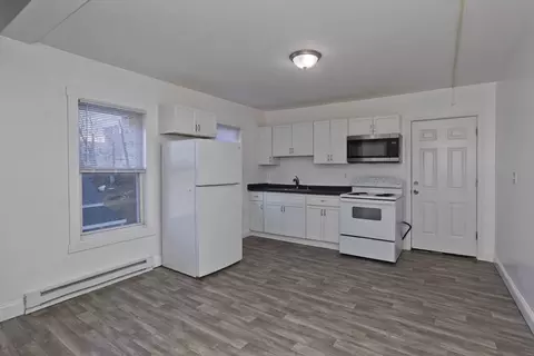 107 Eastern Ave, Worcester, MA 01605 photo 3
