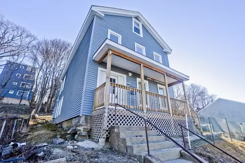 107 Eastern Ave, Worcester, MA 01605 photo 2