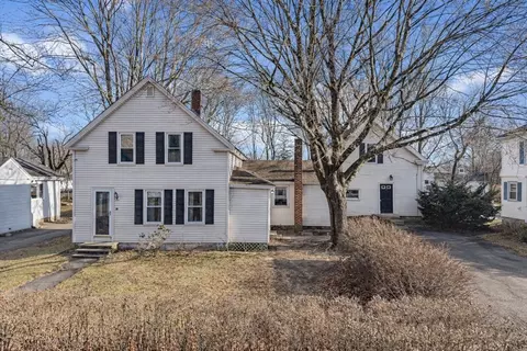 15 Pearl St, Middleboro, MA 02346