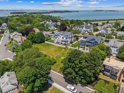 140 Parke Ave, Quincy, MA 02171