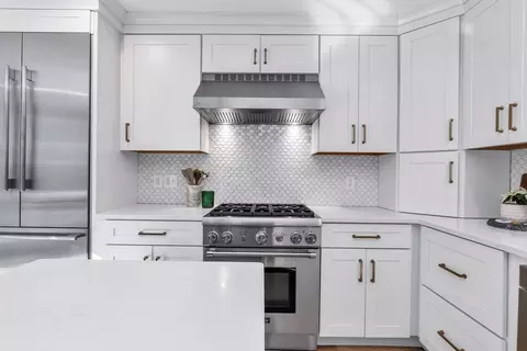 2 Prince St, Beverly, MA 01915 photo 17