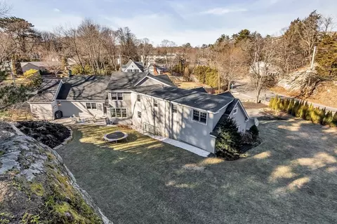2 Prince St, Beverly, MA 01915 photo 4
