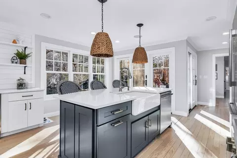 2 Prince St, Beverly, MA 01915 photo 15