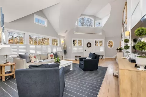 2 Prince St, Beverly, MA 01915 photo 9