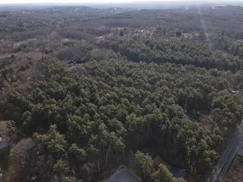 77 Electric Ave, Lunenburg, MA 01462