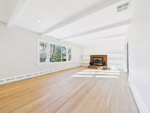 25 Pershing Ave, Acushnet, MA 02743 photo 6