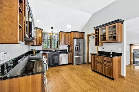 85 Clamshell Cove Rd, Cotuit, MA 02635 photo 15