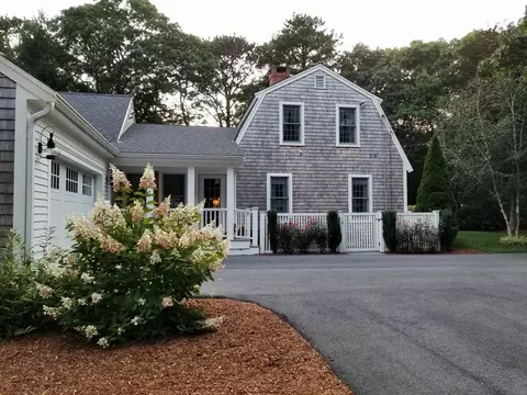 85 Clamshell Cove Rd, Cotuit, MA 02635 photo 2