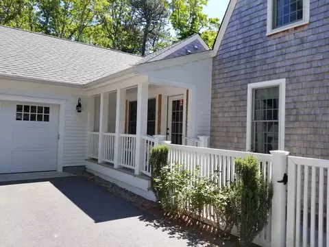 85 Clamshell Cove Rd, Cotuit, MA 02635 photo 4
