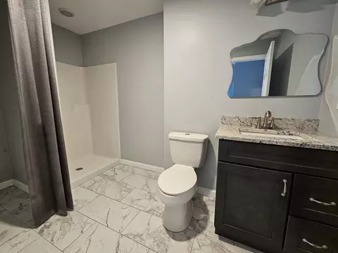 Bath - 5 William St, Acushnet, MA 02743 photo 2 of 3