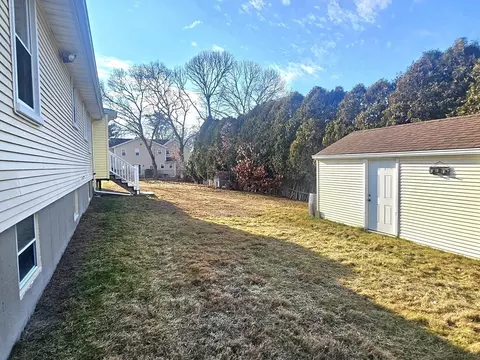 Exterior - 5 William St, Acushnet, MA 02743 photo 4 of 4