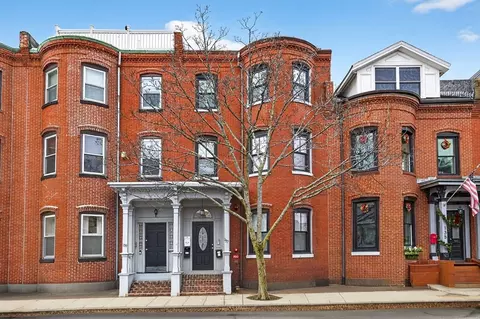 137 N St #3, Boston, MA 02127