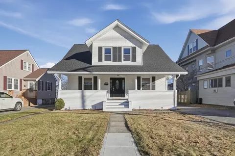 323 Burncoat St, Worcester, MA 01606