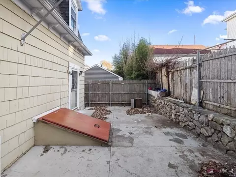 Exterior - 334 Fountain St, Fall River, MA 02721 photo 3 of 5