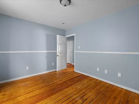 Bedroom - 334 Fountain St, Fall River, MA 02721 photo 2 of 7