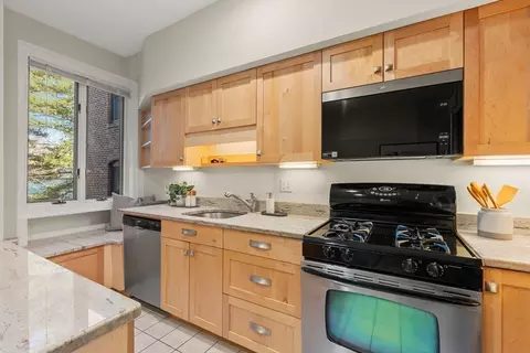 140 Fuller St #3, Brookline, MA 02446 photo 15