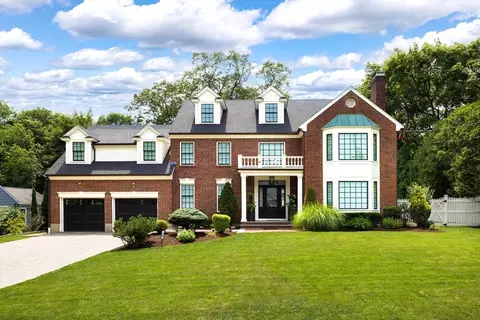 19 Gordon Rd, Waban, MA 02468