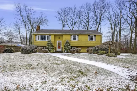 38 Walker Ave Ext, Milford, MA 01757
