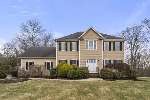39 Harold W Bishop Blvd, North Attleboro, MA 02760