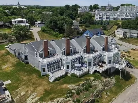 48 Valley Bch #2, Hull, MA 02045