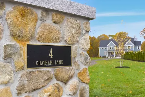Exterior - 4 Chatham Ln, Danvers, MA 01923 photo 2 of 8