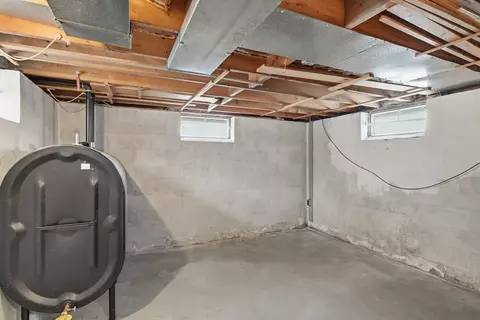 44 Amanda St, Springfield, MA 01118 photo 35
