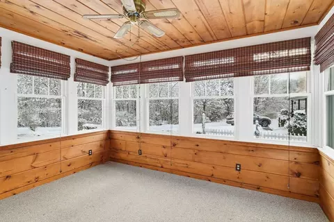 44 Amanda St, Springfield, MA 01118 photo 32