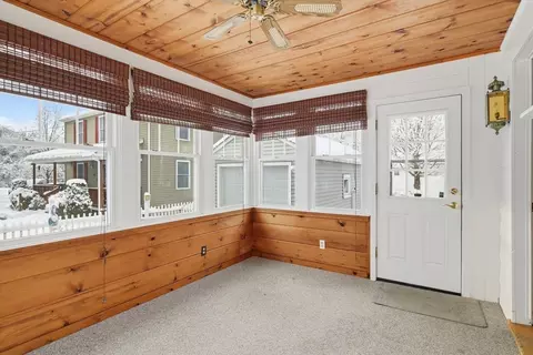 44 Amanda St, Springfield, MA 01118 photo 34
