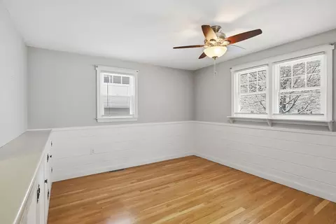44 Amanda St, Springfield, MA 01118 photo 11