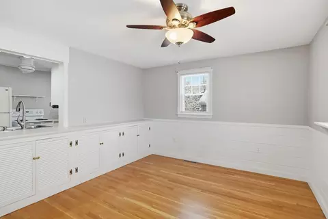 44 Amanda St, Springfield, MA 01118 photo 12