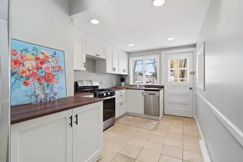 Kitchen - 23 Fairview #23, Dedham, MA 02026 photo 1 of 3
