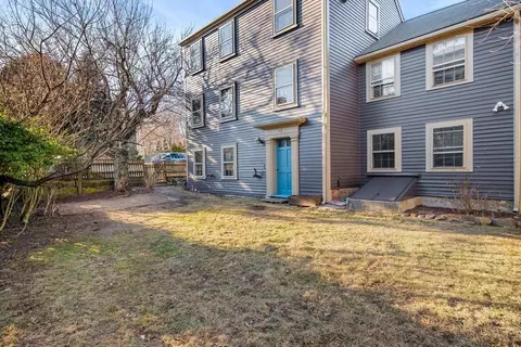7 Mechanic Ct, Marblehead, MA 01945