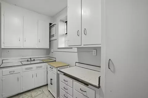 56 Elm St #2, Worcester, MA 01609 photo 14