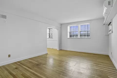 56 Elm St #2, Worcester, MA 01609 photo 8
