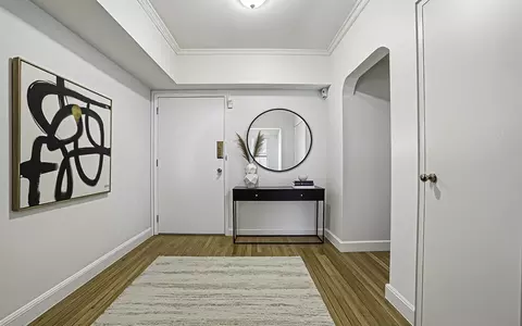 56 Elm St #2, Worcester, MA 01609 photo 3