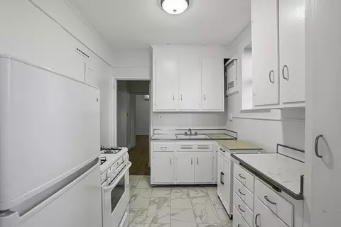 56 Elm St #2, Worcester, MA 01609 photo 13