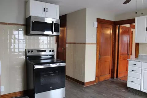 32 Kent Rd, Springfield, MA 01129 photo 3