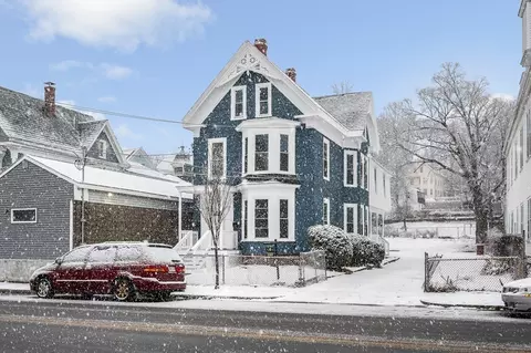 411 Washington St, Haverhill, MA 01832