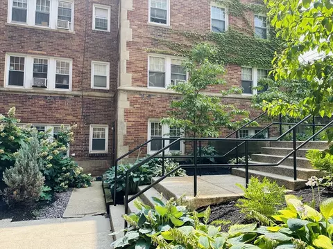 195 Thomas Burgin Pkwy #212, Quincy, MA 02169