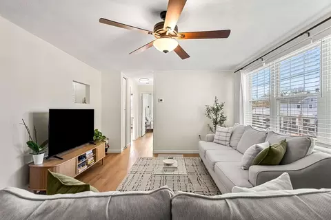 5 Woodsum Dr #12, Braintree, MA 02184