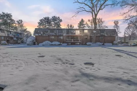 42 Main St #22, North Reading, MA 01864
