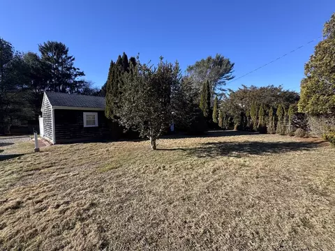 1371 Drift Rd, Westport, MA 02790